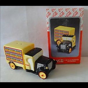 Coca-Cola Truck Salt & Pepper Shaker